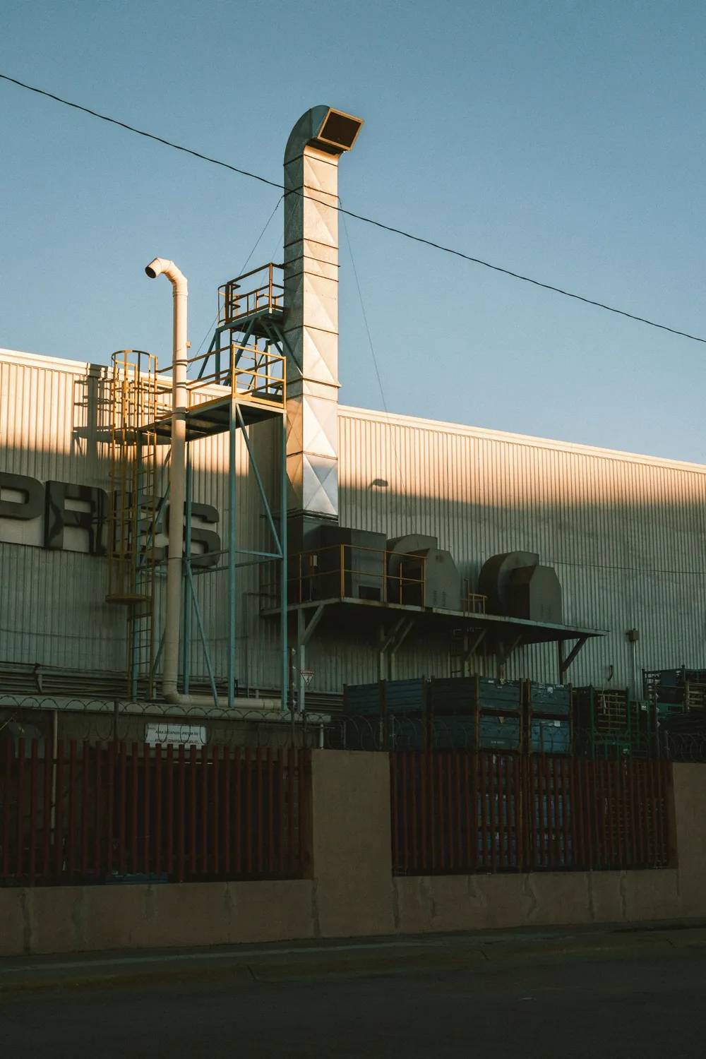 Instalação industrial atendida por serviço de abastecimento